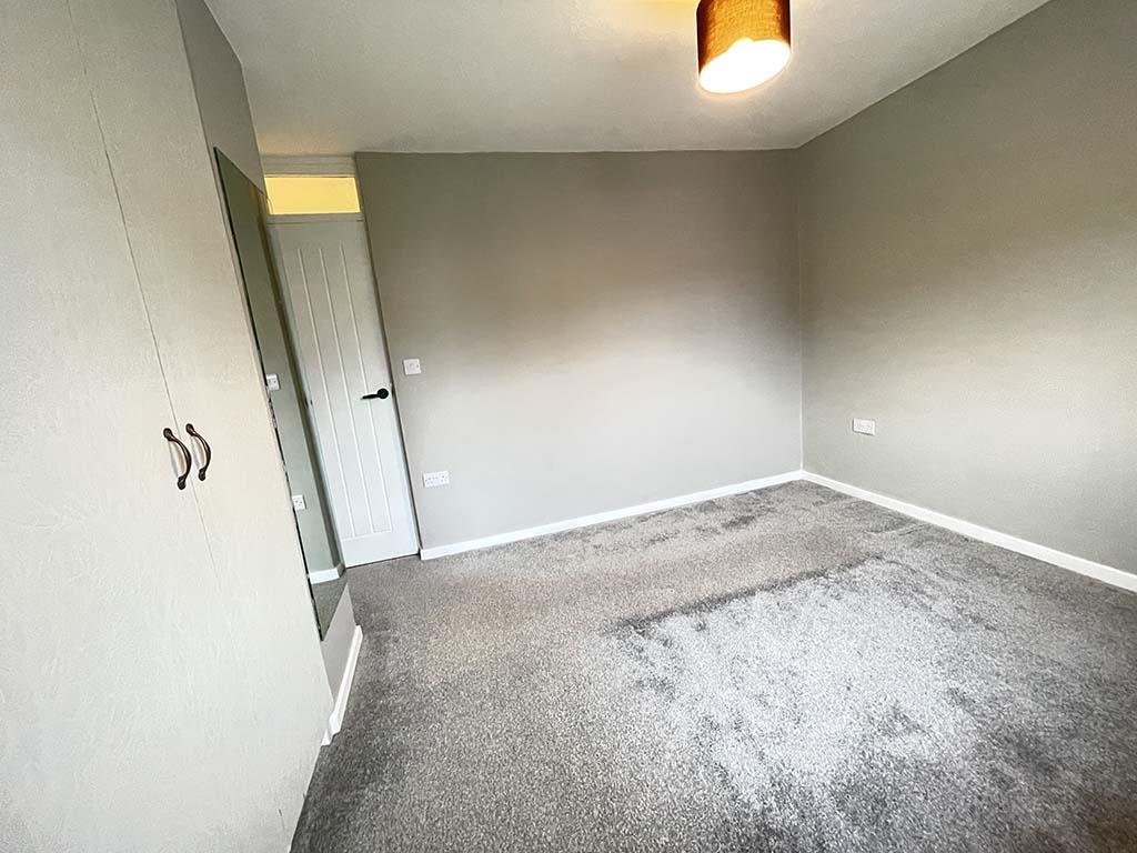 3 bedroom mid terrace house To Let in Barnoldswick - Bedroom One